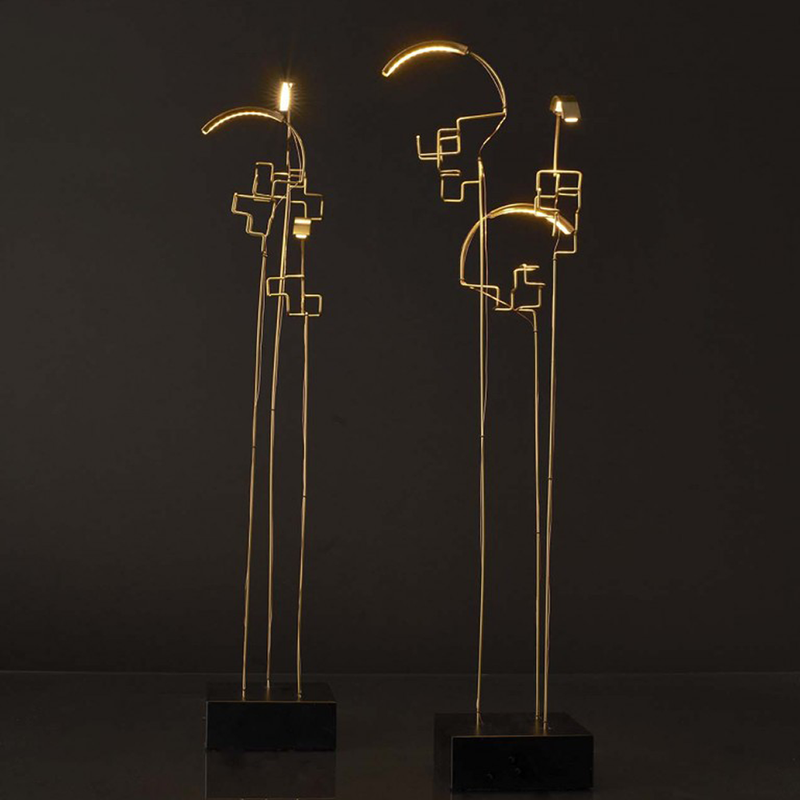 DCW- Boulce LED Tischleuchte